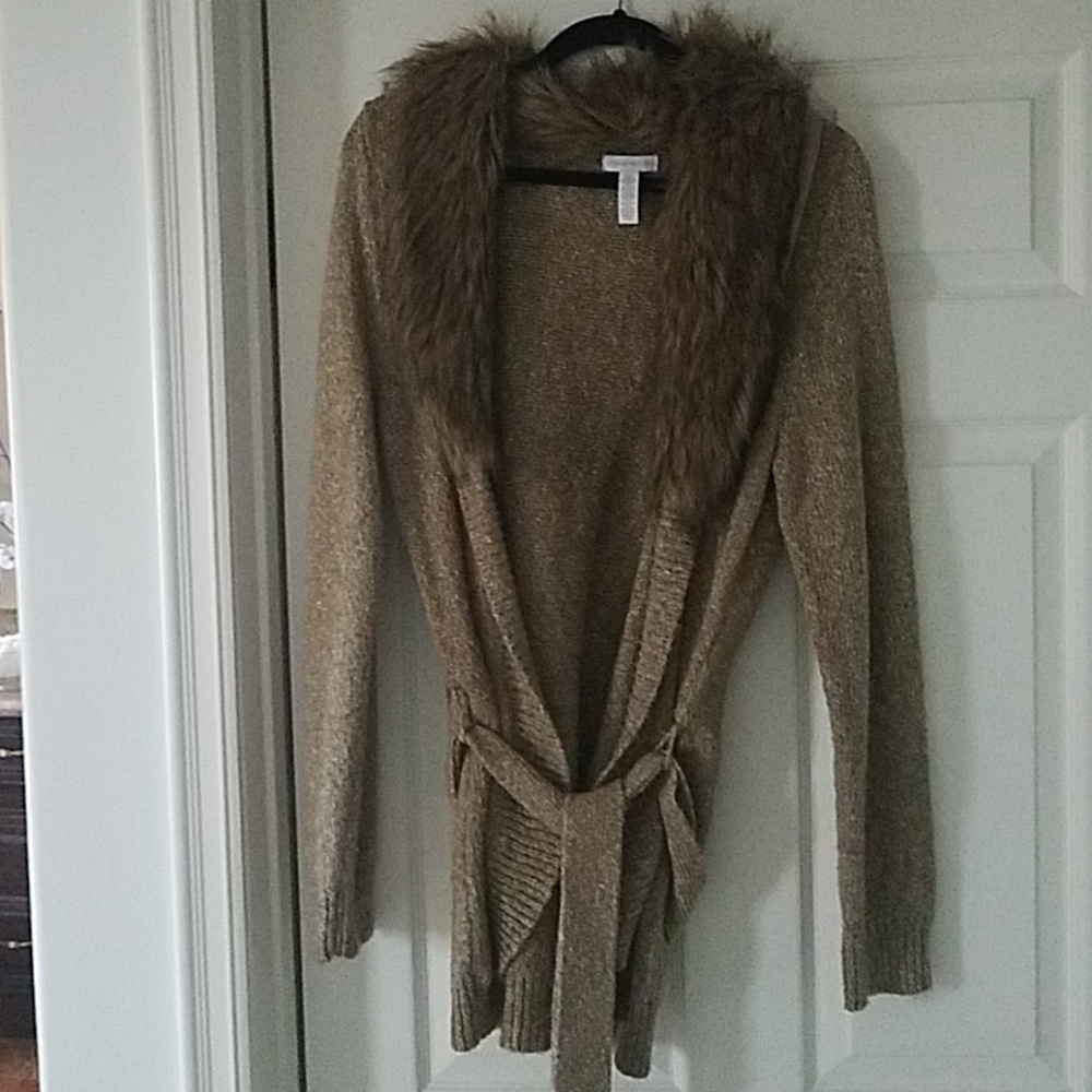 Women sweater with belt.